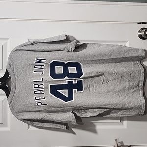 Yankee Pearl Jam shirt